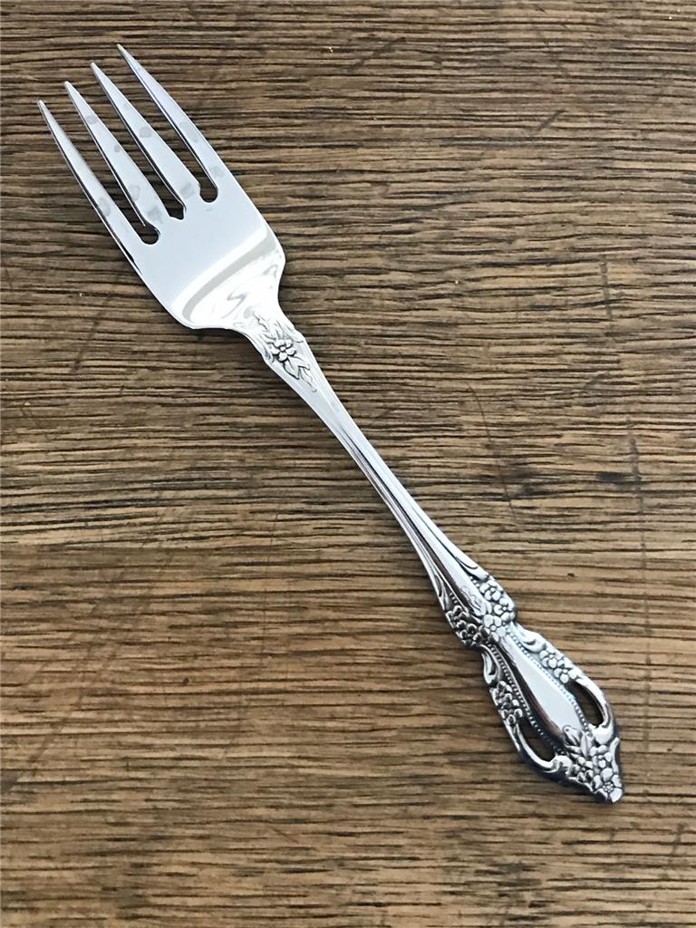 YOUR CHOICE Oneida Distinction Deluxe Stainless Flatware RAPHAEL HH