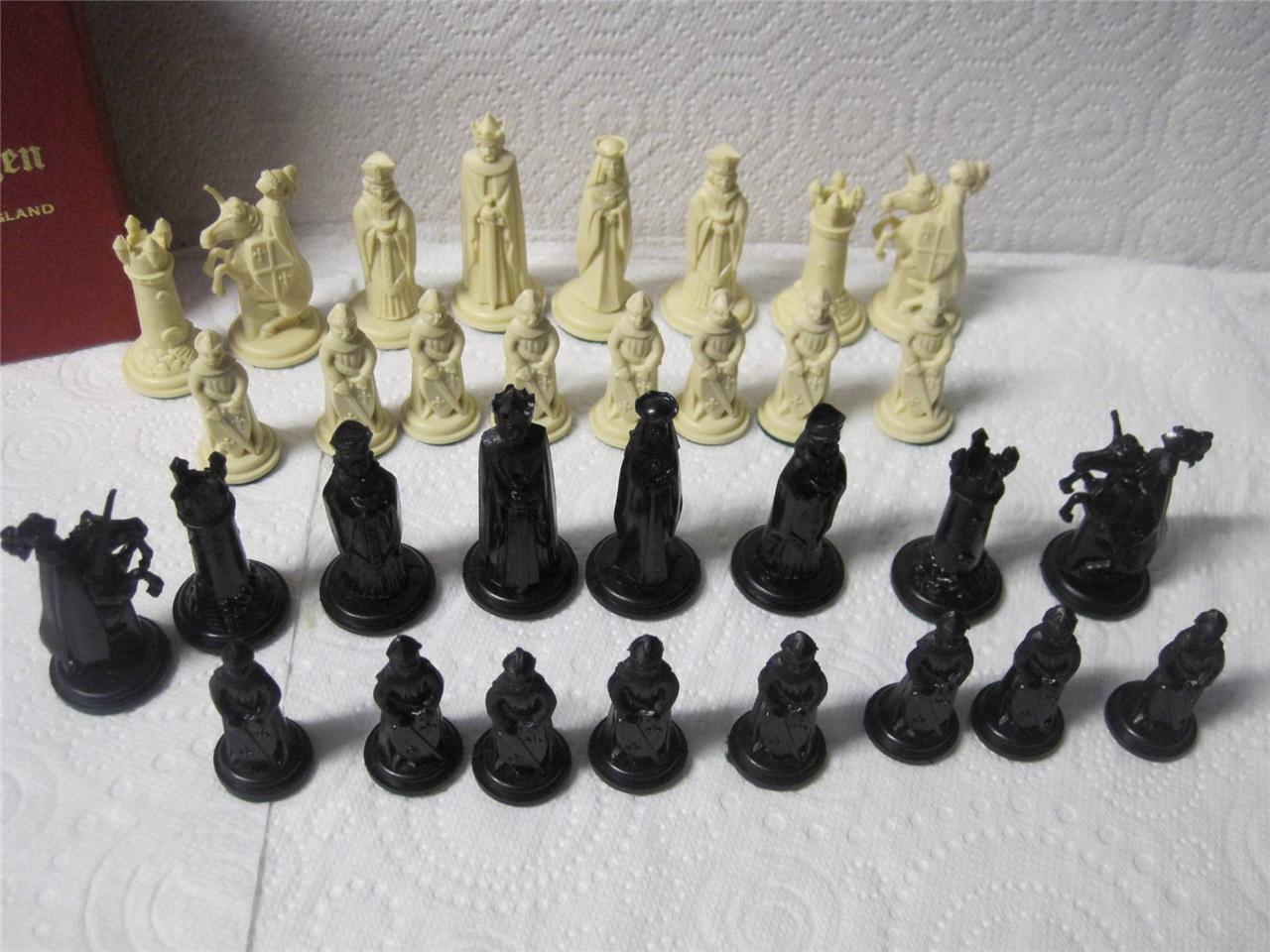 Vintage Crescent Medieval Chessmen Chess Set Weighted Pieces | eBay