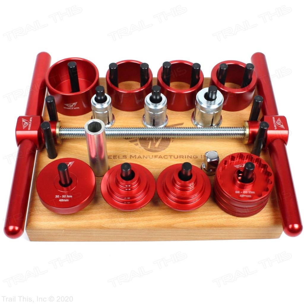 service bottom bracket