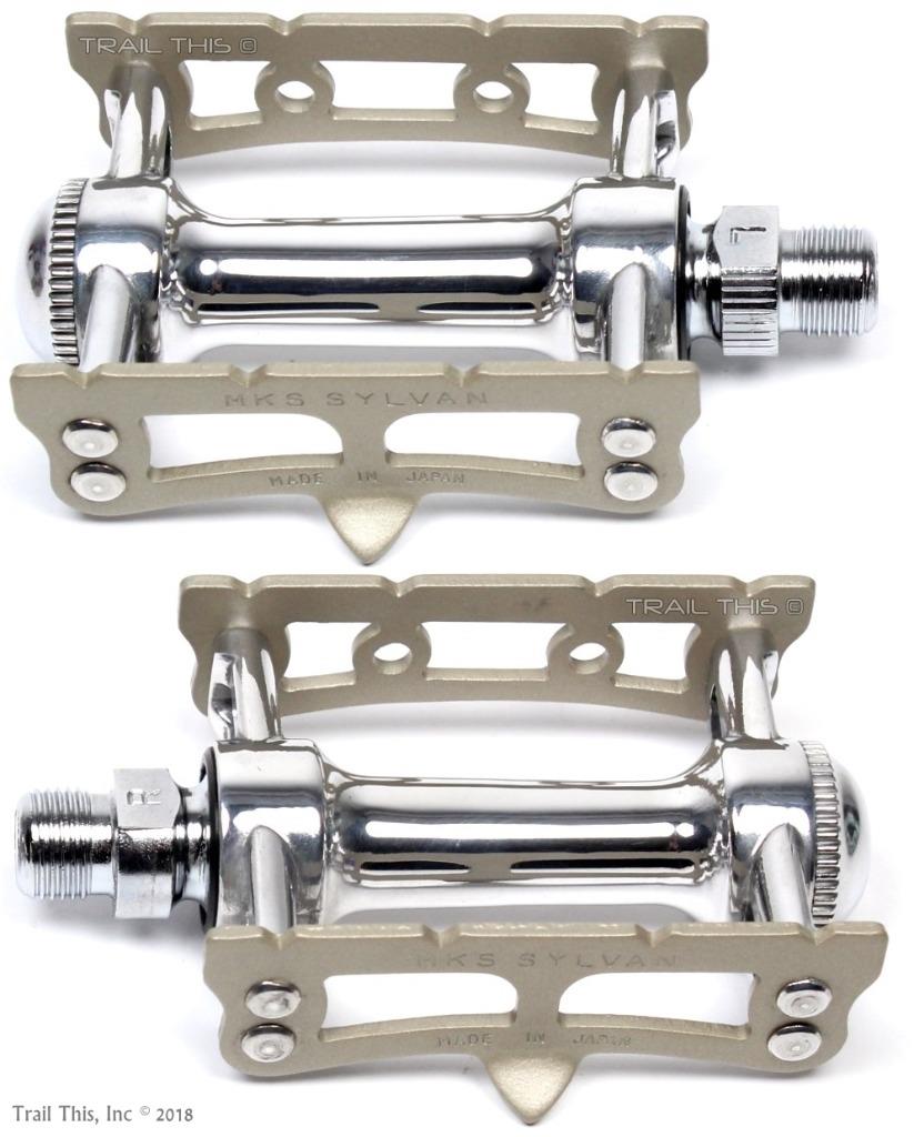 classic bike pedals