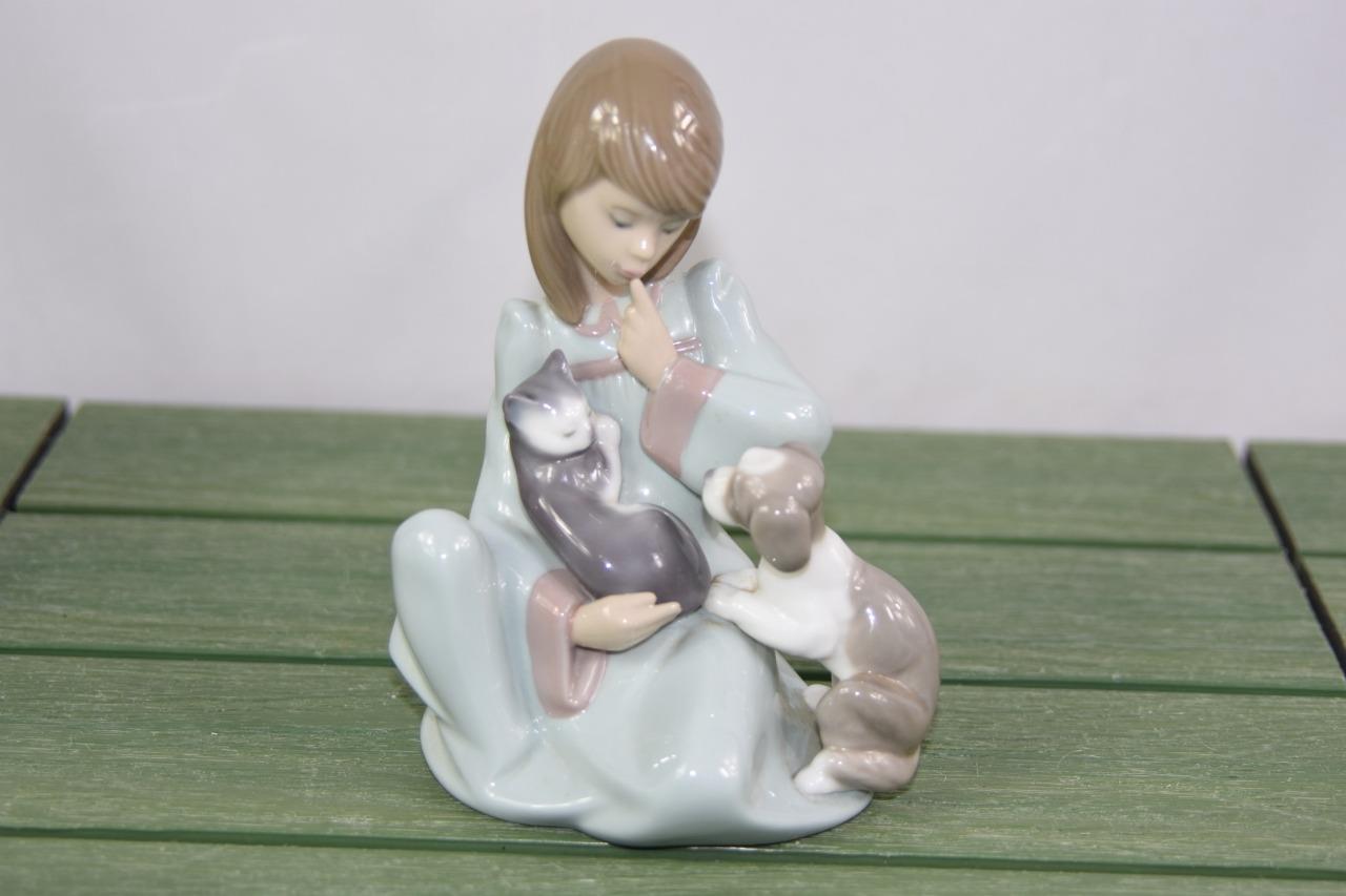 Lladró Cat Nap figurine #05640 outlet