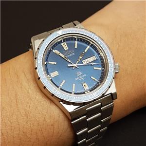 seiko quartz divers watch