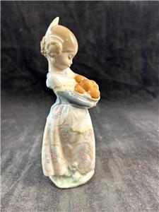 LLADRO 女性 陶器人形 Spain Porcelain Figurine Lladro Valencian Girl From Valencia With Oranges Figurine | eBay