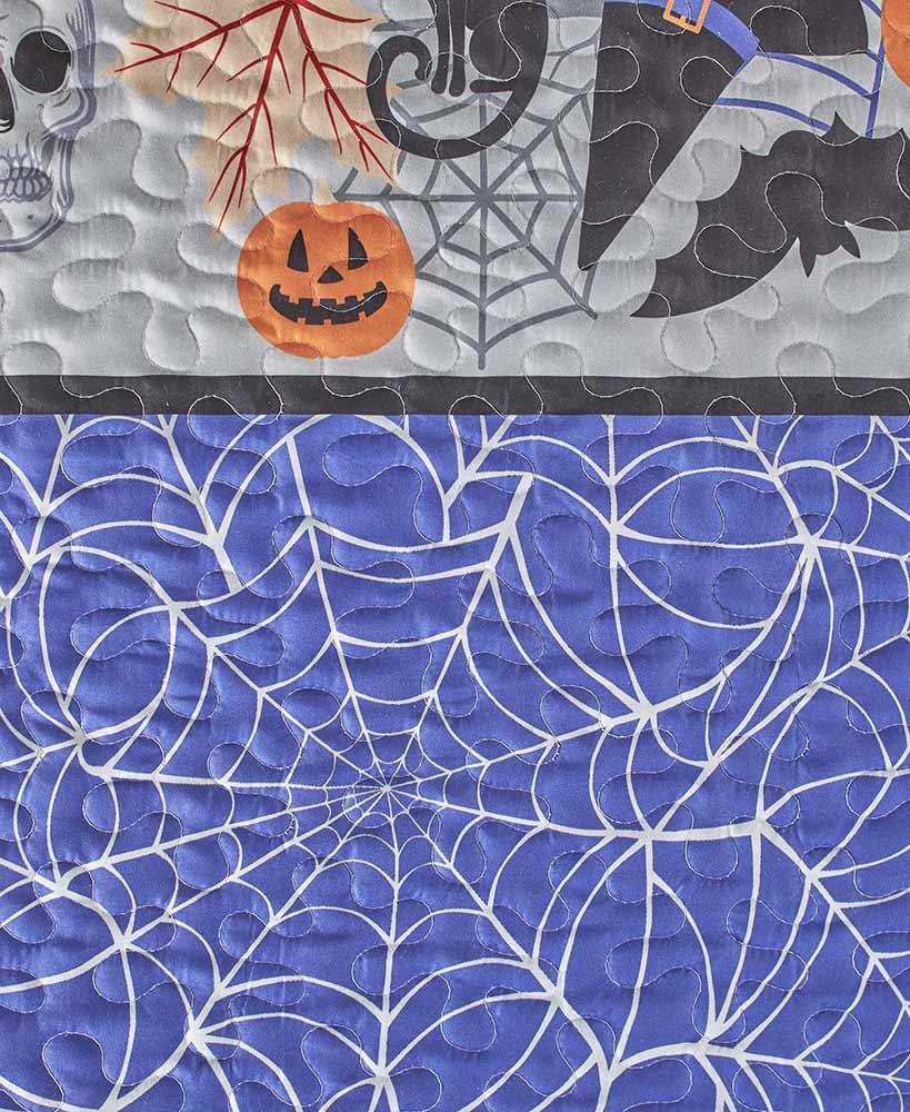 3 PC Halloween Quilt Set Queen or King Pumpkins Skulls Witch Hats Bats Spiderweb
