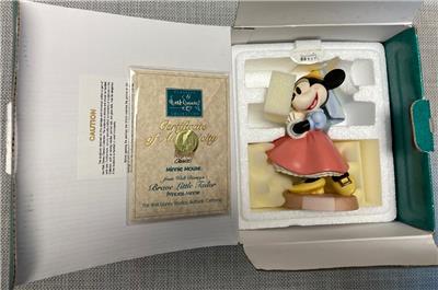 Walt Disney WDCC Princess Minnie Brave Little Tailor in Orig Box