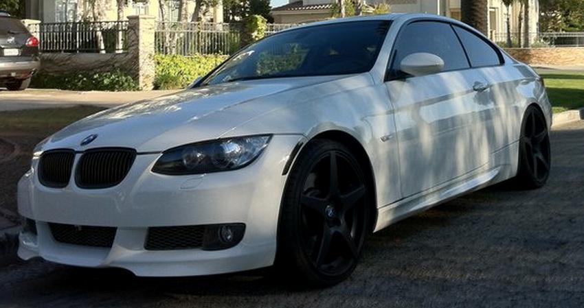 eBay Image Hosting at www.auctiva.com