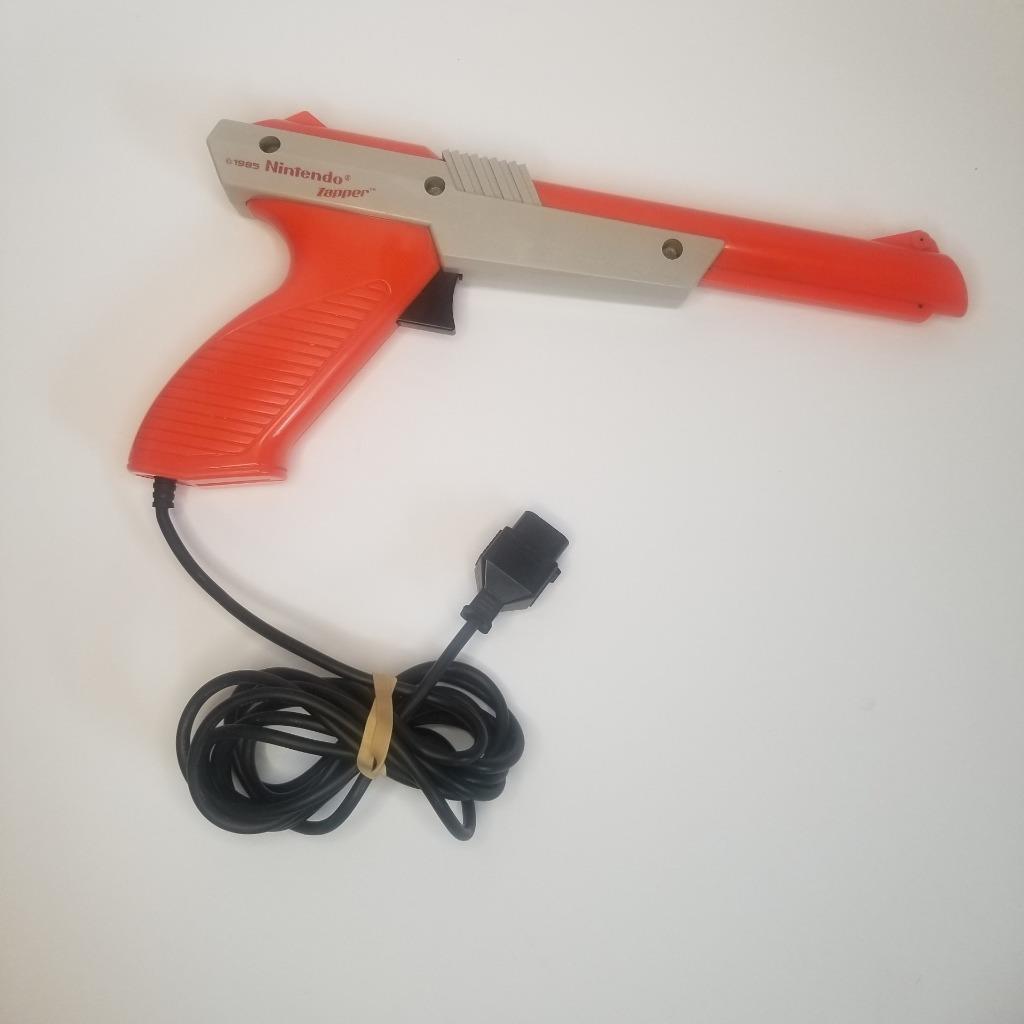 Orange Nintendo NES Zapper Duck Hunt Gun Original 1985 NES-005 Light Gun