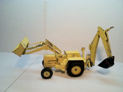 Ford 7500 backhoe toy #8