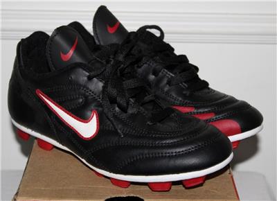 NEW in Box NIKE Womens M9 F.G. Mia Hamm Soccer Cleats Black White