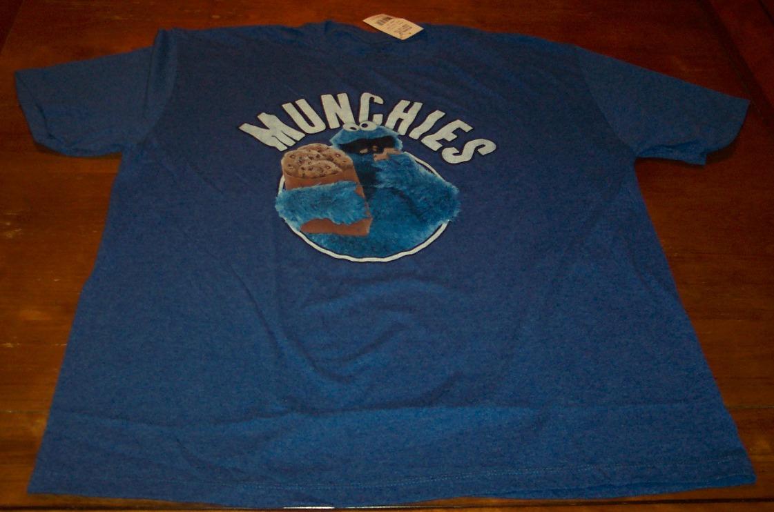 Sesame Street COOKIE MONSTER MUNCHIES T-Shirt XL NEW w/ tag