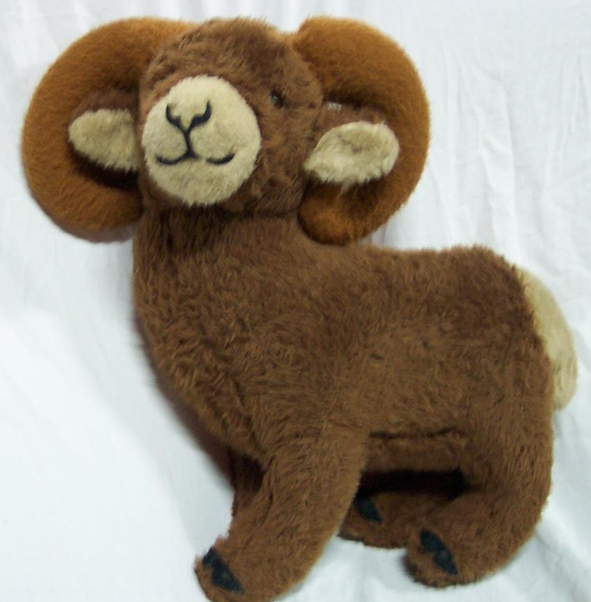 stuffed bighorn sheep