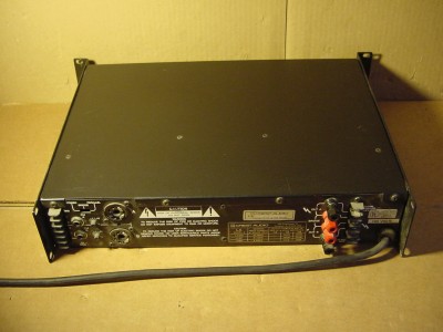 CREST AUDIO MODEL LA 901 POWER AMPLIFIER. GOOD CONDITION