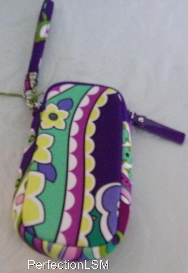 NWT Vera Bradley Neoprene Tech Wristlet, is lightweight & great Tech Protection! - Picture 13 of 15