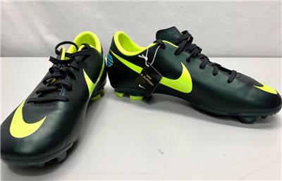 nike mercurial size 4