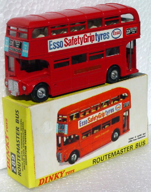 Dinky 289 - Routemaster Bus Esso Safety Grip Tyres C9.5 box