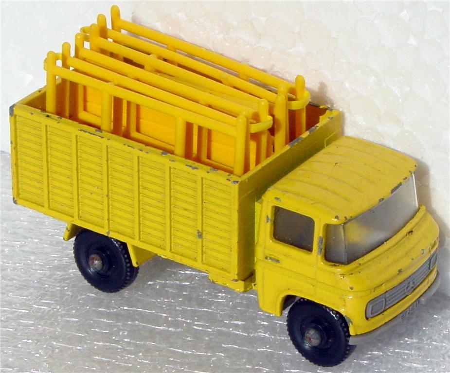 Regular Wheel 11 D - Scaffolding Truck Prepro Yellow clear window plastic base