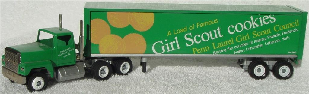Winross - Ford CL9000 Girl Scout Cookies Green 1990