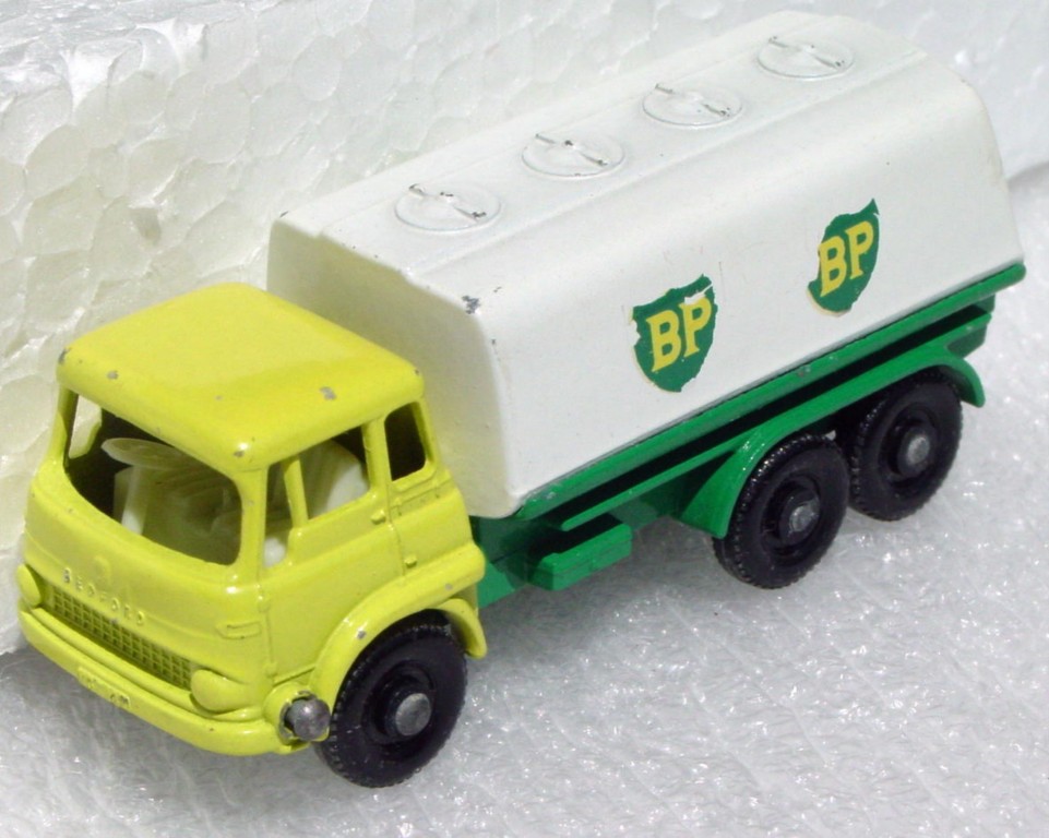 Regular Wheel 25 C 2 - BP Tanker extra BP decal