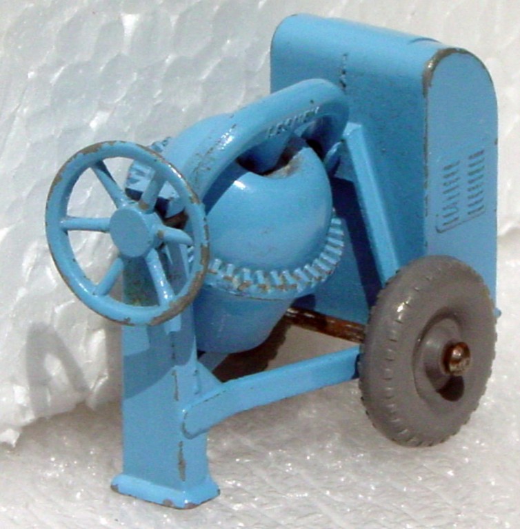 Regular Wheel 03  A 2 - Cement Mixer grey plastic wheels rounded axles Stannard code 13