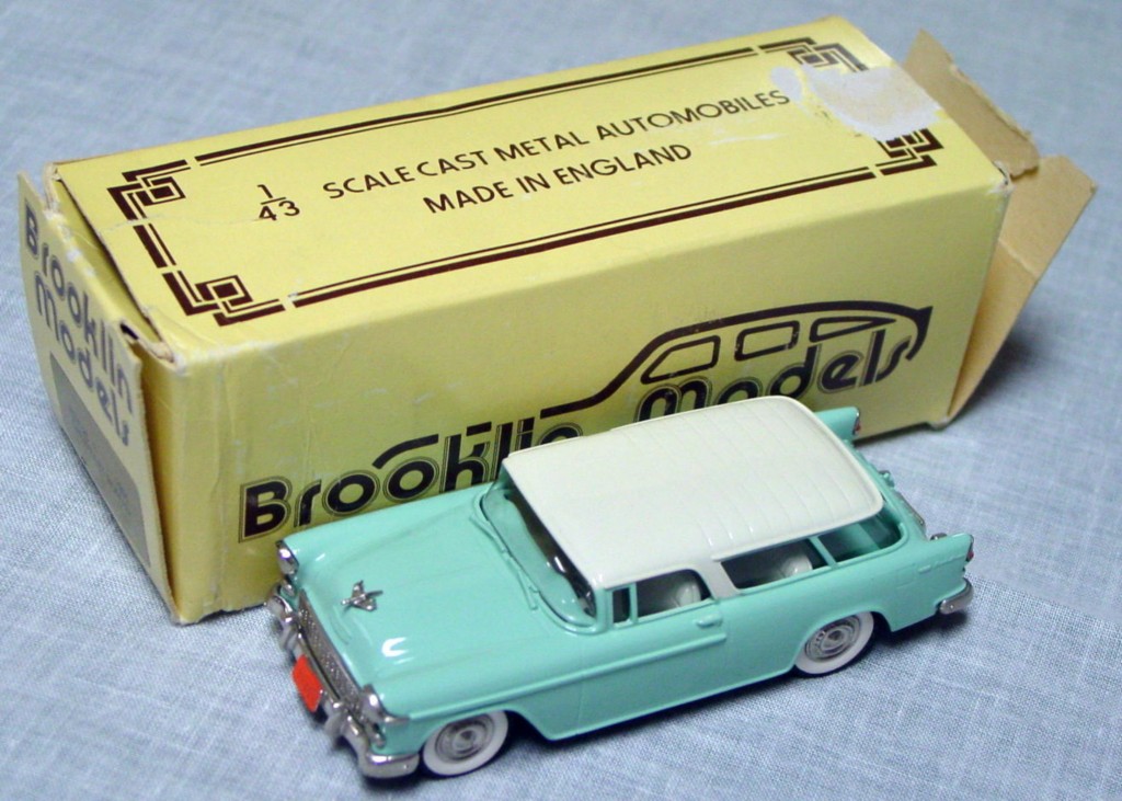 Brooklin 26 - 1955 Chevy Nomad Teal/White