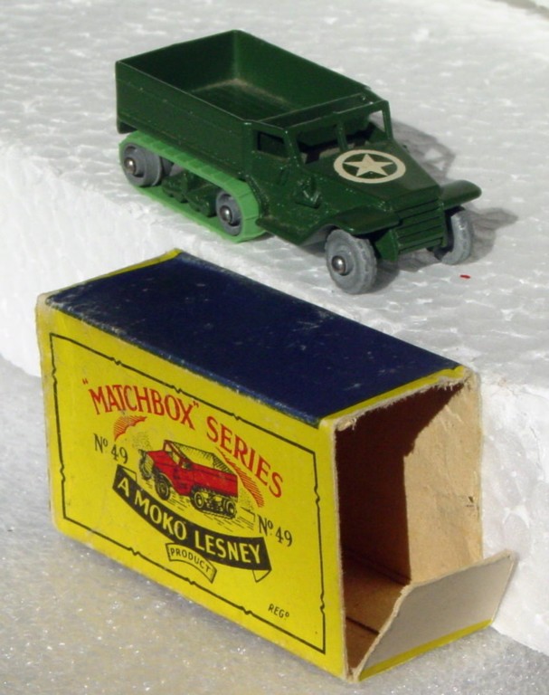 Regular Wheel 49 A 1 - Halftrac metal wheels m roll rep treadsVery Near Mint C8 B4 1 side no flaps