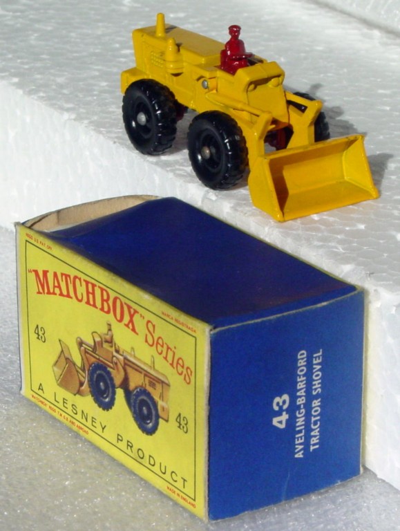 Regular Wheel 43 B 2 - Avel-Barford yellow scoop red driver one slight chip C9.5+ D box