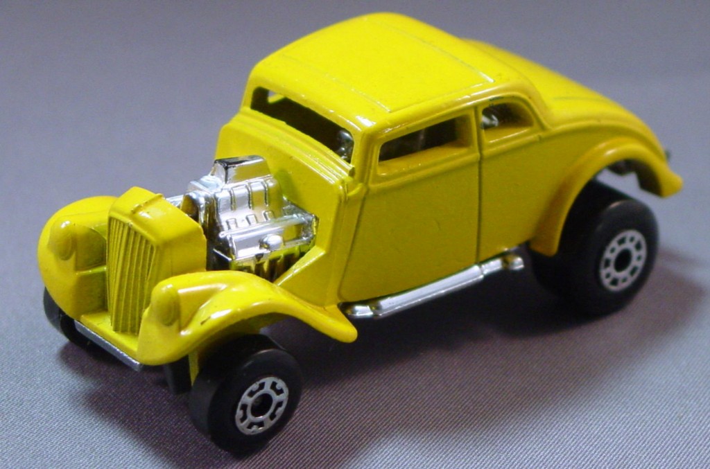 Pre-production 69 D - Willys Yellow no tampo two slight chips ENG