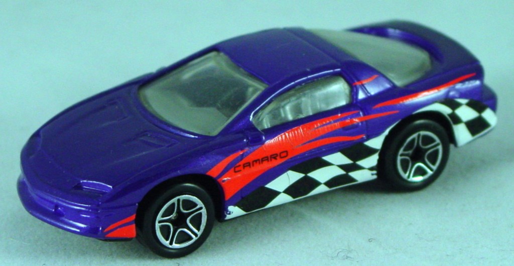 Pre-production 43 I 23 - Camaro Z-28 met Purple checkers made in Thailand DECALS