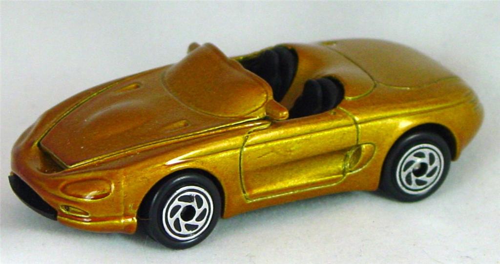 Pre-production 15 J 11 - Mustang Mach III GOLD C Gold made in Thailand 7-spk spiral