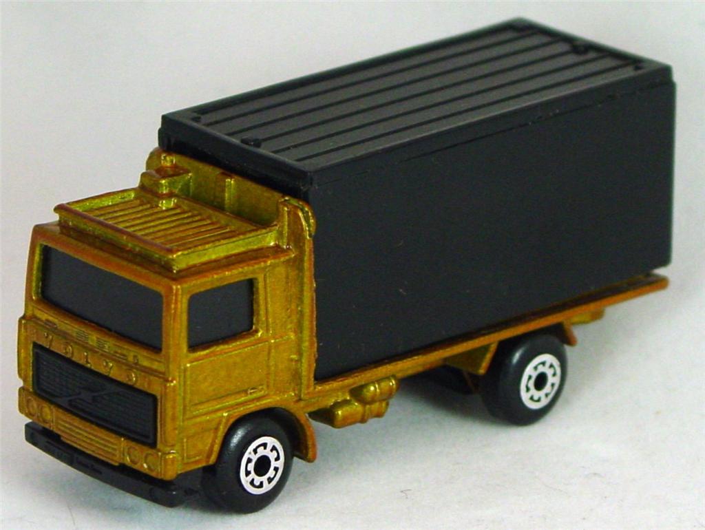 Pre-production 20 D 40 - Volvo Truck GOLD C Gold made in China 5A