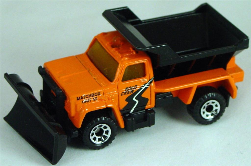 Pre-production 45 E 11 - Highway Maint Truck light Orange and black Road Crew made in China
