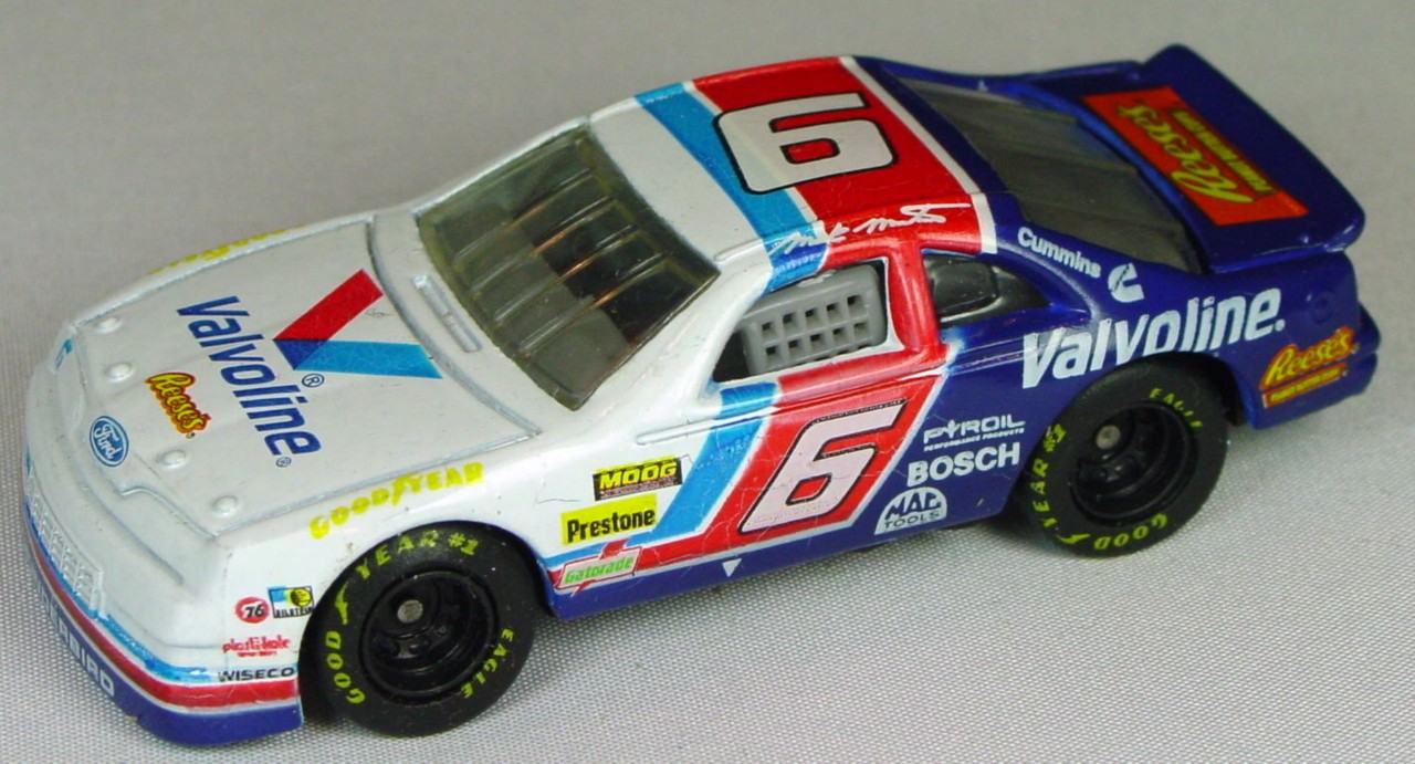 Pre-production 07 G 47 - Ford T-Bird White and dark blue 6 Valvoline Reeses made in China