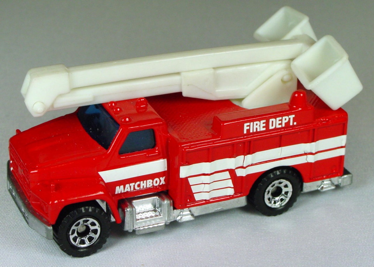 Pre-production 33 G 19 - Utility truck Red MBX Fire Dept unp base rivet glue made in China