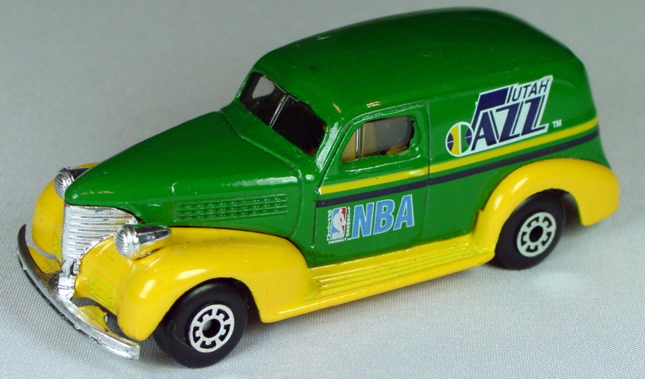 Pre-production 58 H 82 - 38 Chevy Sed Del dark Green and dark Yellow Utah Jazz made in China