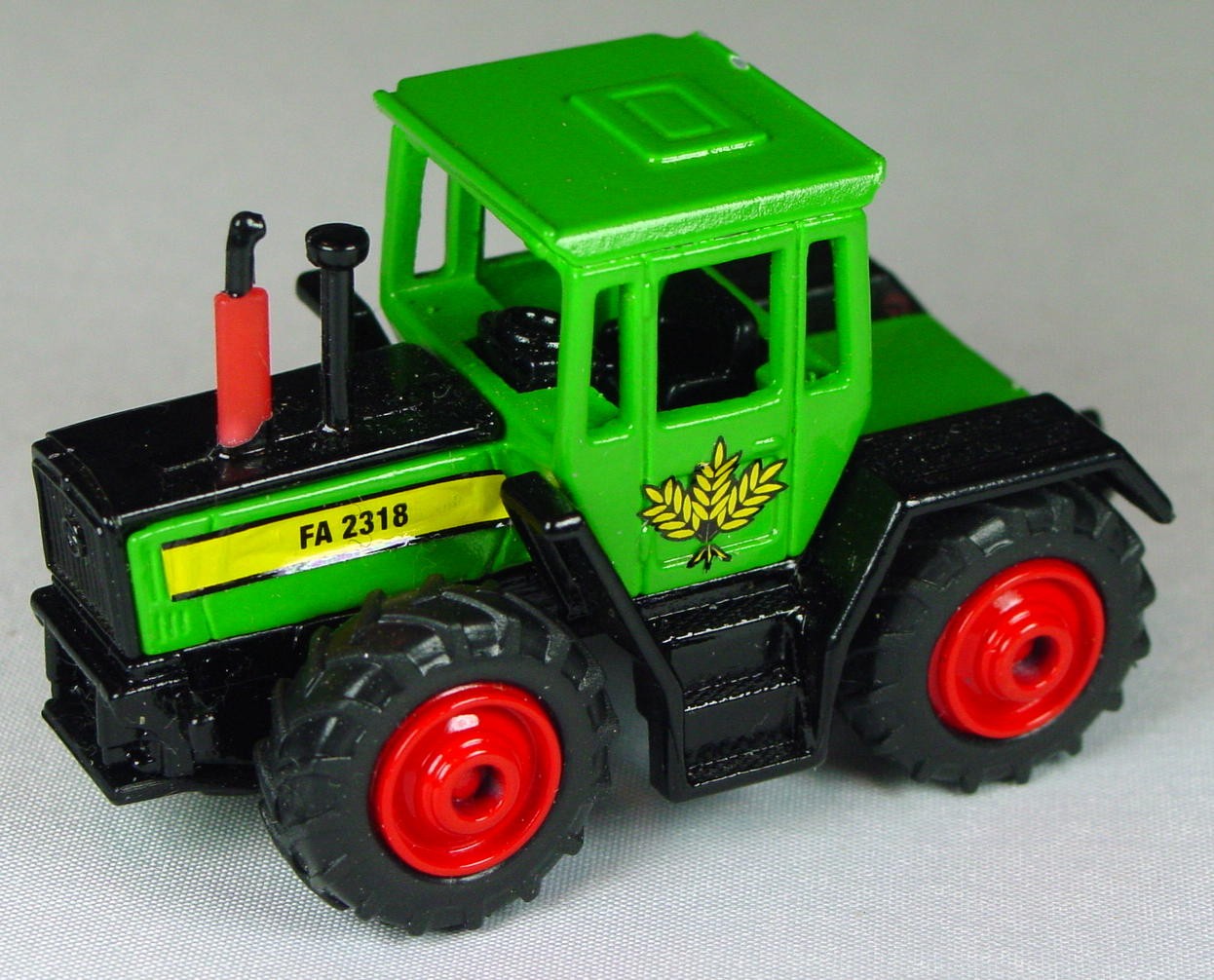 Pre-production 73 E 7 - Mercedes Tractor Green RED PAINTED WHLS GRN ROOF