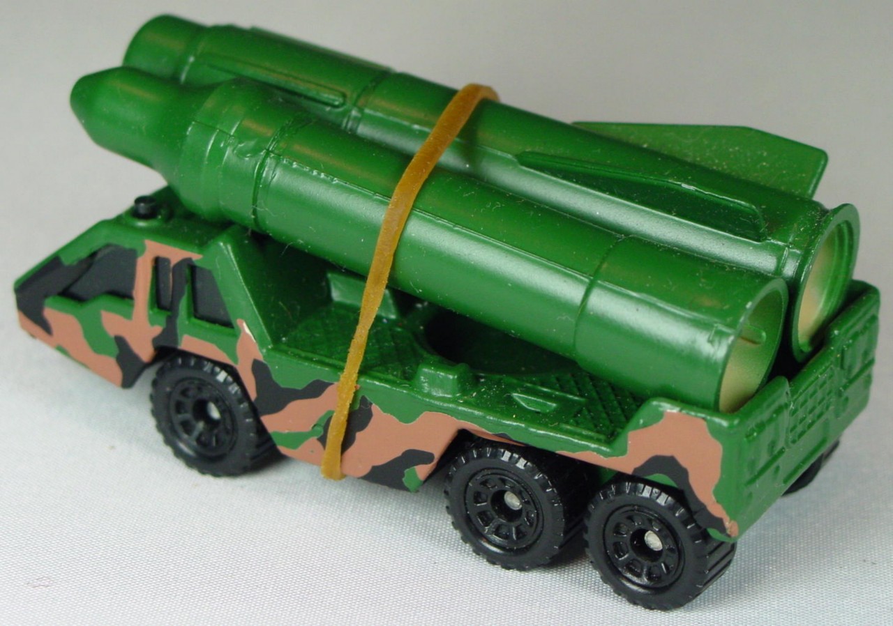Pre-production 40 D 8 - Rocket Transp Green black hubs camouflage made in Thailand rivet glue