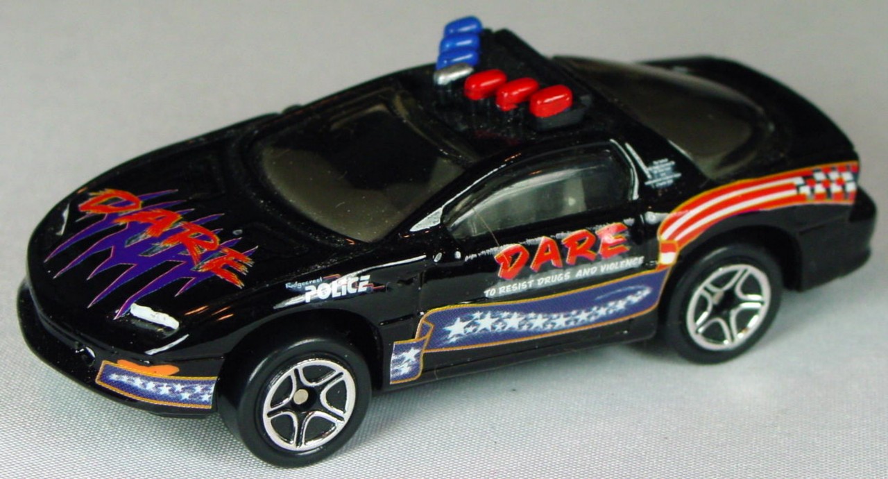Pre-production 59 H 25 - Z28 Police Black red and blue TRIANGLE LTS DARE made in China