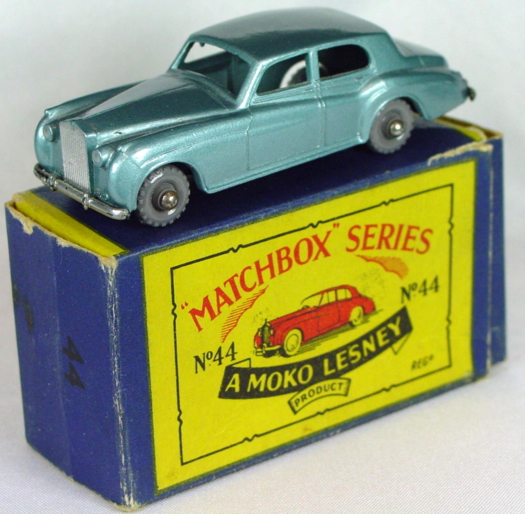 Regular Wheel 44 A 2 - Rolls GW rounded axles C8.5 B2 box