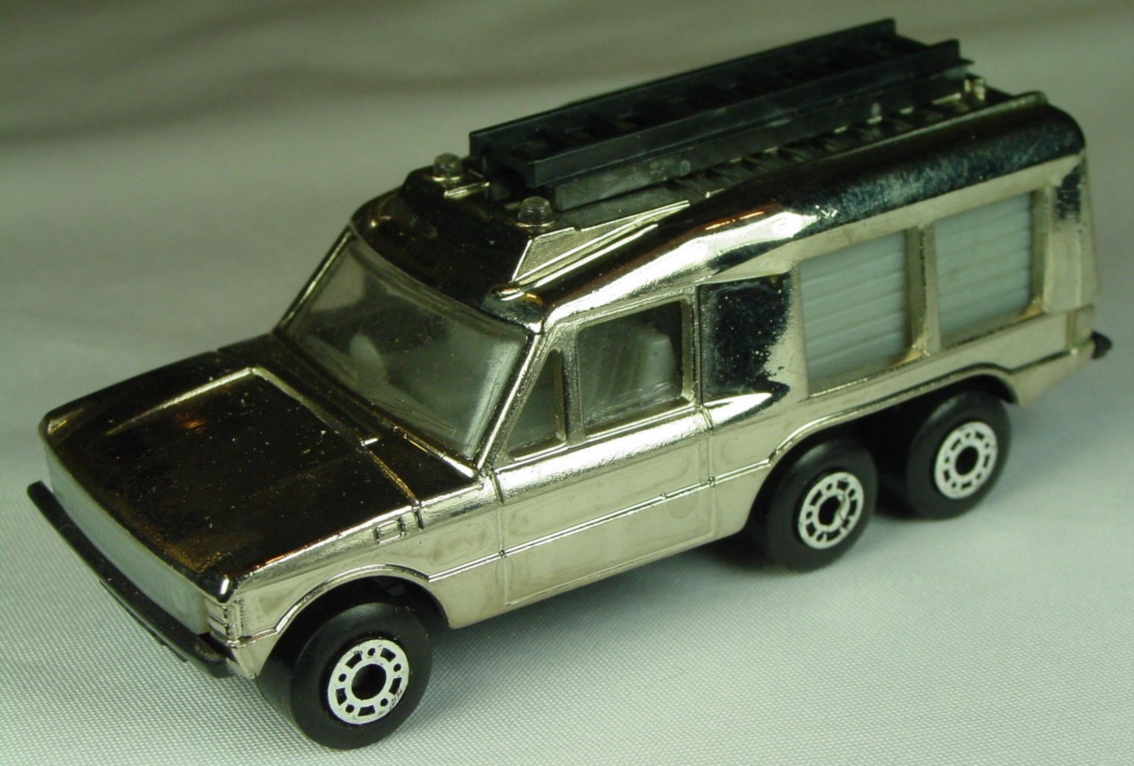Bulgarian 57 E - Carmichael Commando Chrome with ladder off-white interior