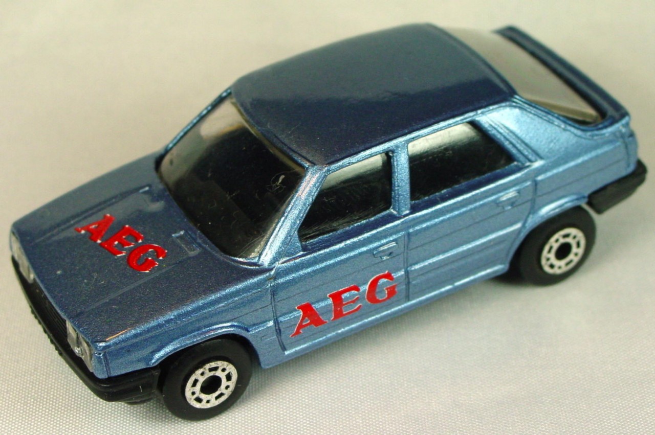 Bulgarian 33 E 1 - Renault 11 met Blue black interior black base AEG