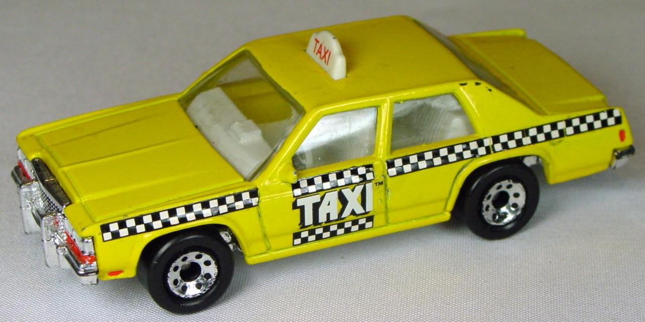 Pre-production 53 G 2 - Ford LTD Taxi Yellow Checkers/Taxi three slight chips made in Thailand rivet glue
