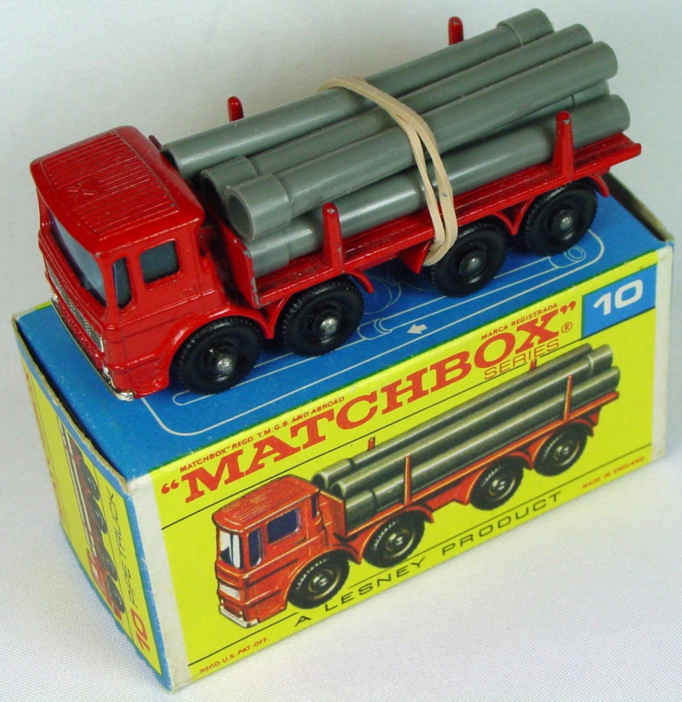 Regular Wheel 10 D 1 - Pipe Truck silver grill Ergo base one slight chip no tow C9.5+ F box