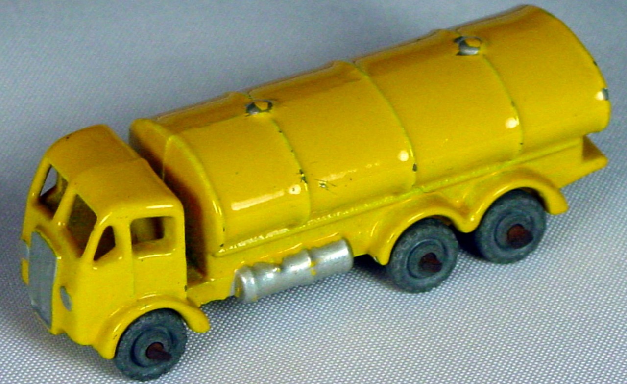 Regular Wheel 11 A 2 - Tanker Butterscotch flat brace Stannard code 2