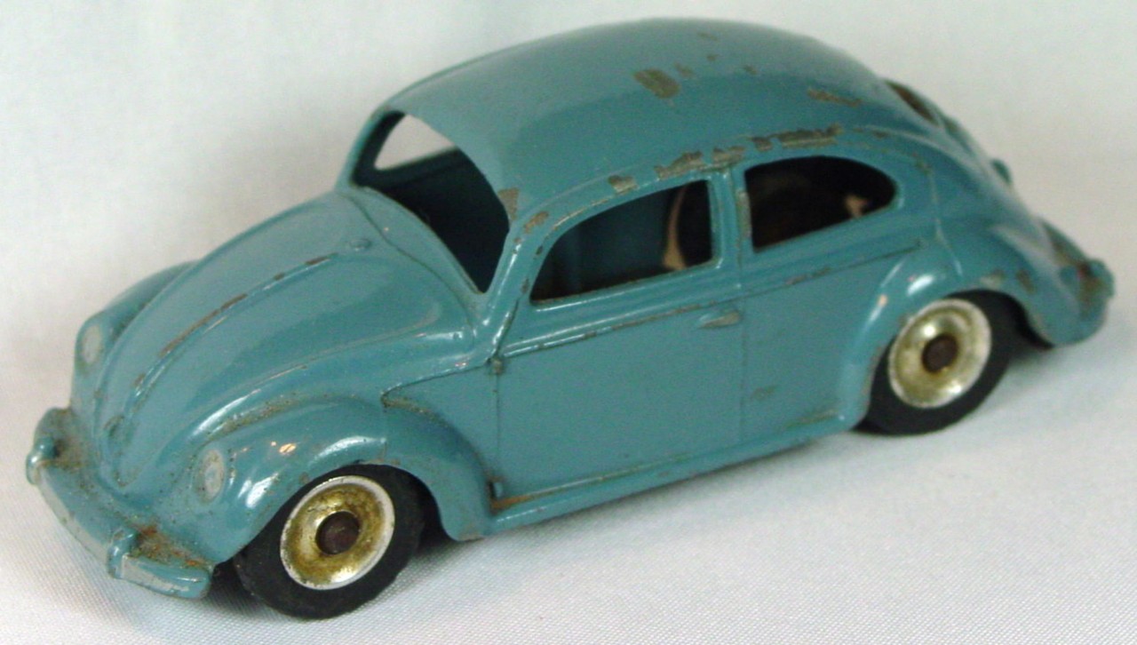 Dinky 181 - Volkswagon Beetle light grey spun hubs black plastic tires