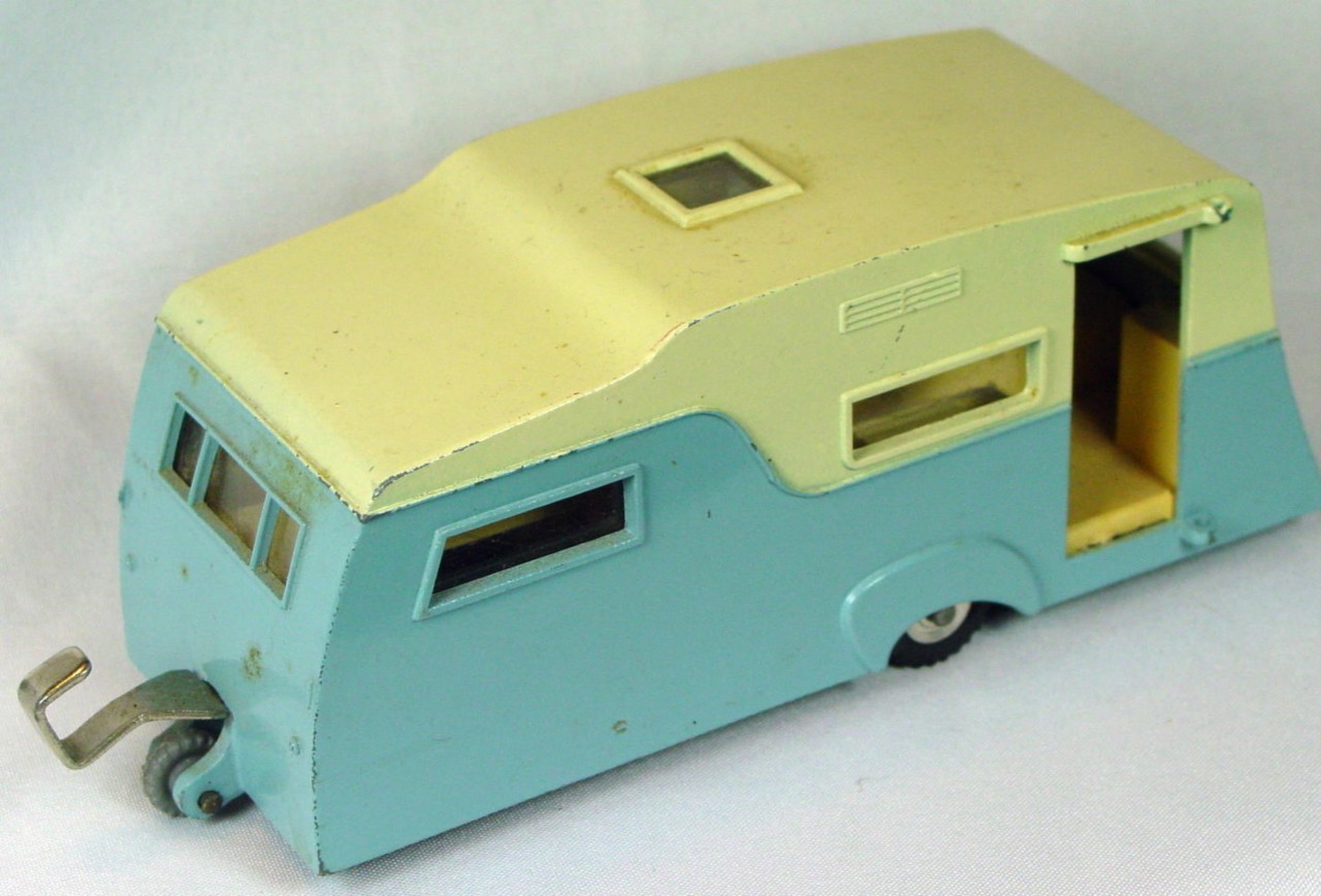 Dinky 188 - Four-berth Caravan light Blue and cream -dr