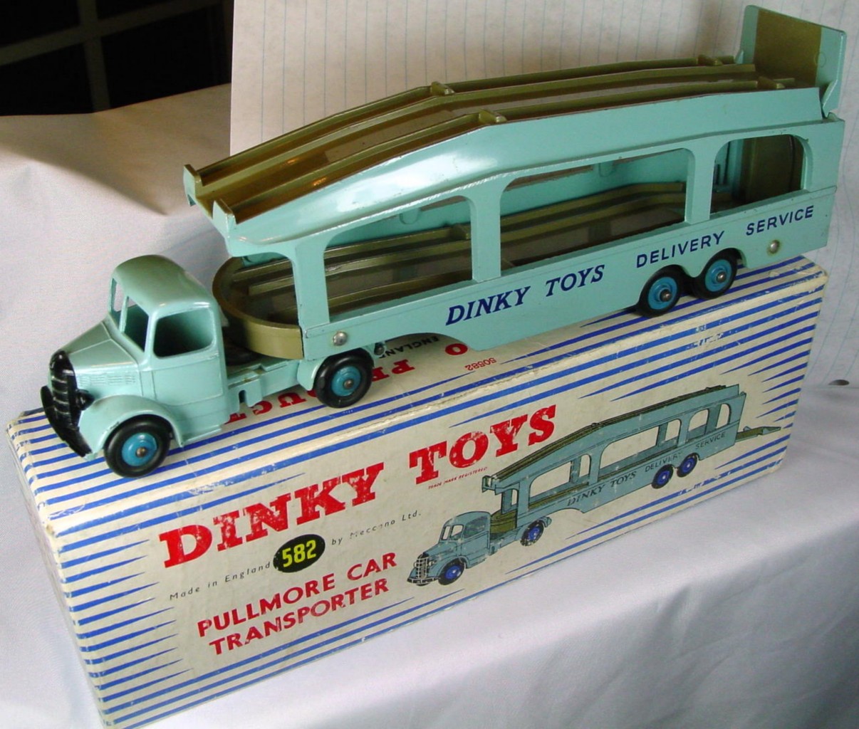 dinky pullmore car transporter 582