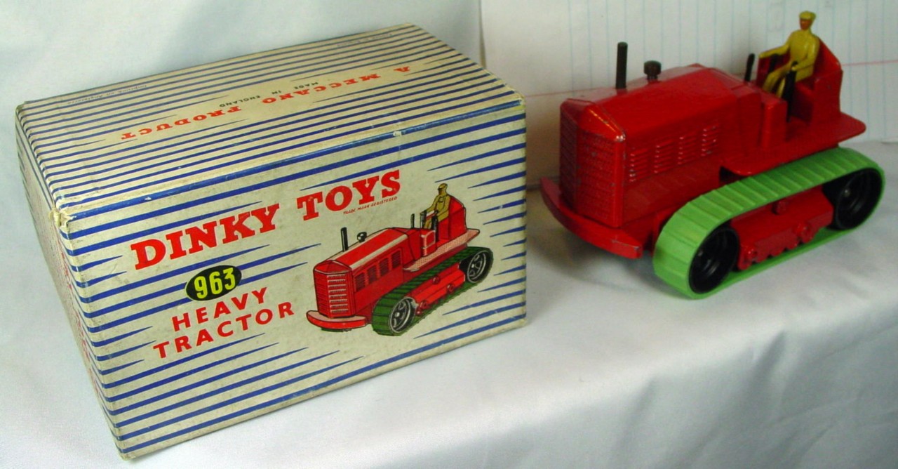 Dinky 963 - Heavy Tractor Red (NM+) rep treads C9 box