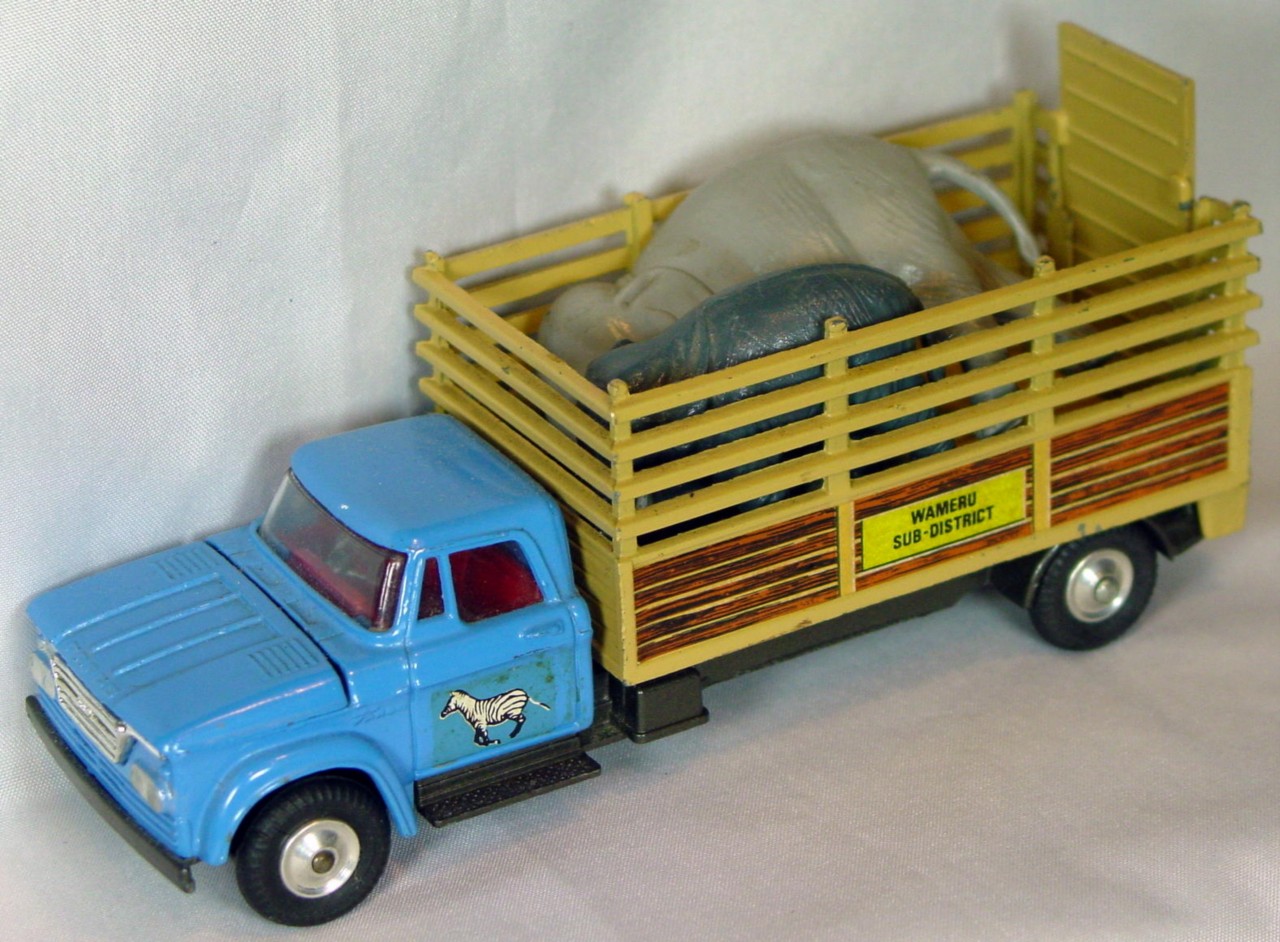 Corgi 14 - (GS-14) Dodge Kew Fargo light Blue and Tan with Elephants