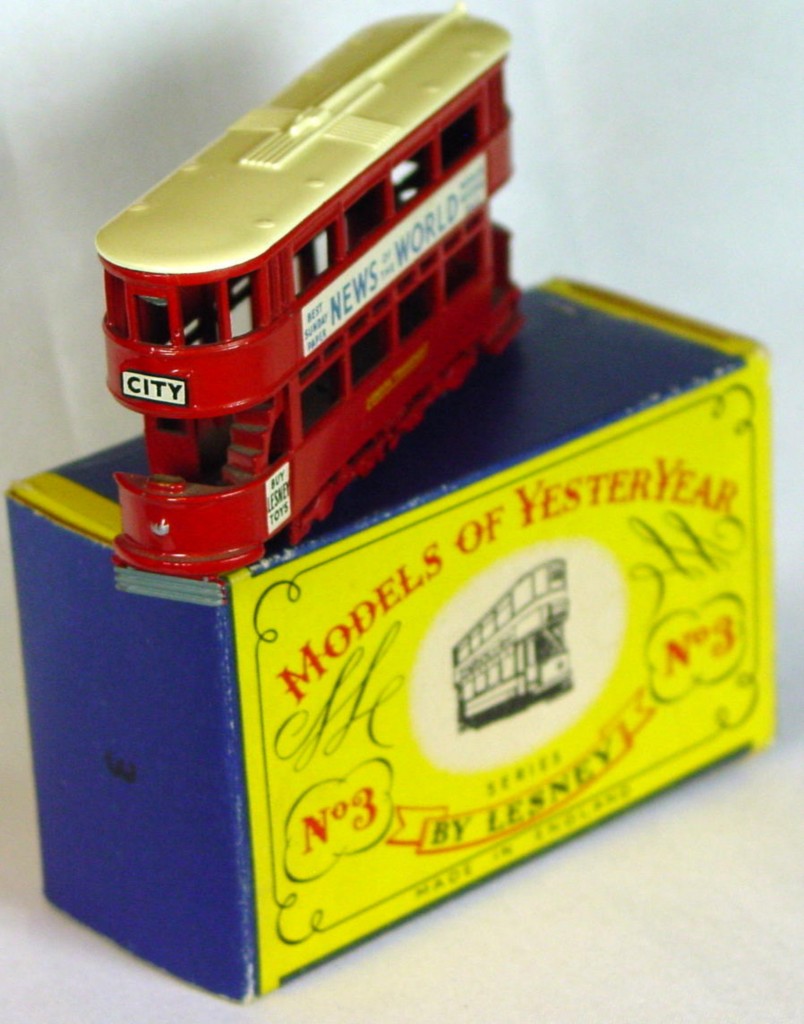 Models of YesterYears 03 A 2 - MW cream roof OPEN STAIRS silver lts one slight chip C9 A MILL3