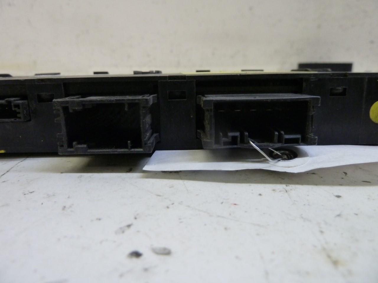 DYNAMIC STABILITY CONTROL MODULE BMW E60 5SERIES 525i 2004 2005